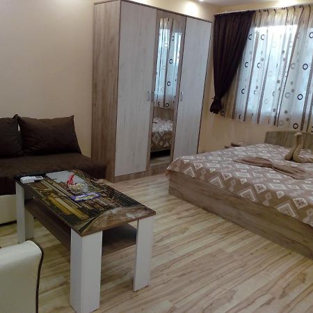 Апартамент Дани Apartament Dani Kazanlŭk المظهر الخارجي الصورة