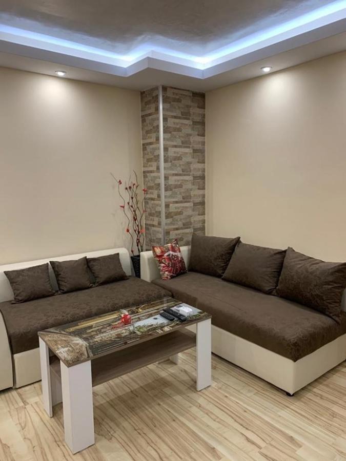 Апартамент Дани Apartament Dani Kazanlŭk المظهر الخارجي الصورة
