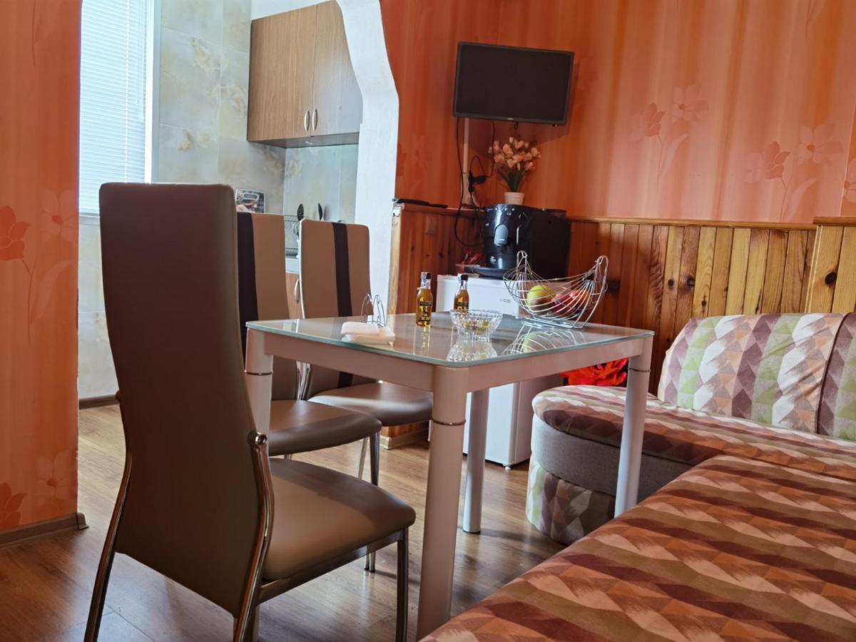 Апартамент Дани Apartament Dani Kazanlŭk المظهر الخارجي الصورة